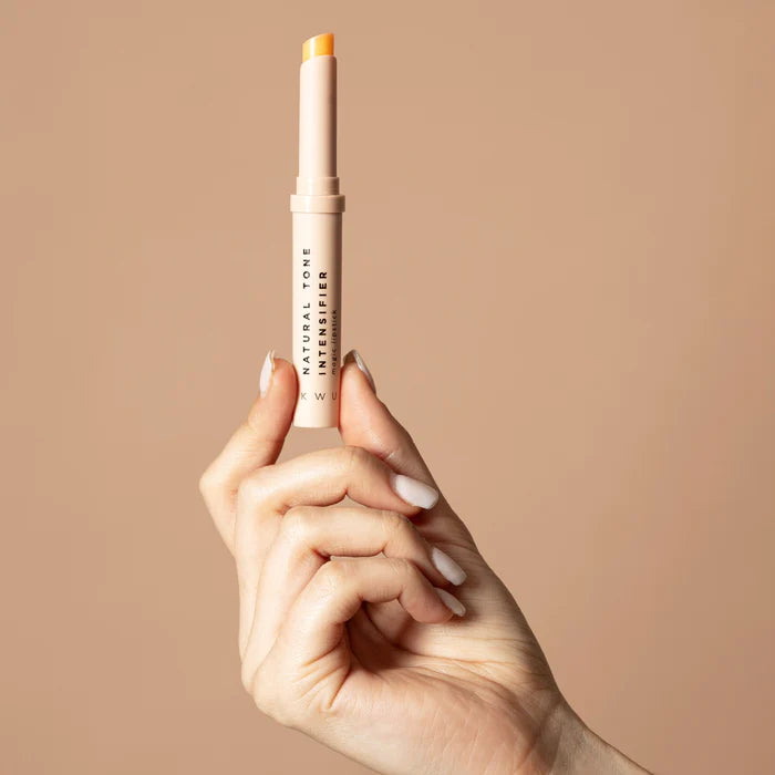 Magick Lipstick - Barra Hidratante para Labios – Intensifica y Luminiza