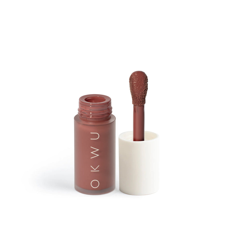 Essential Lip Oil Magnolia - Brillo y labios suaves