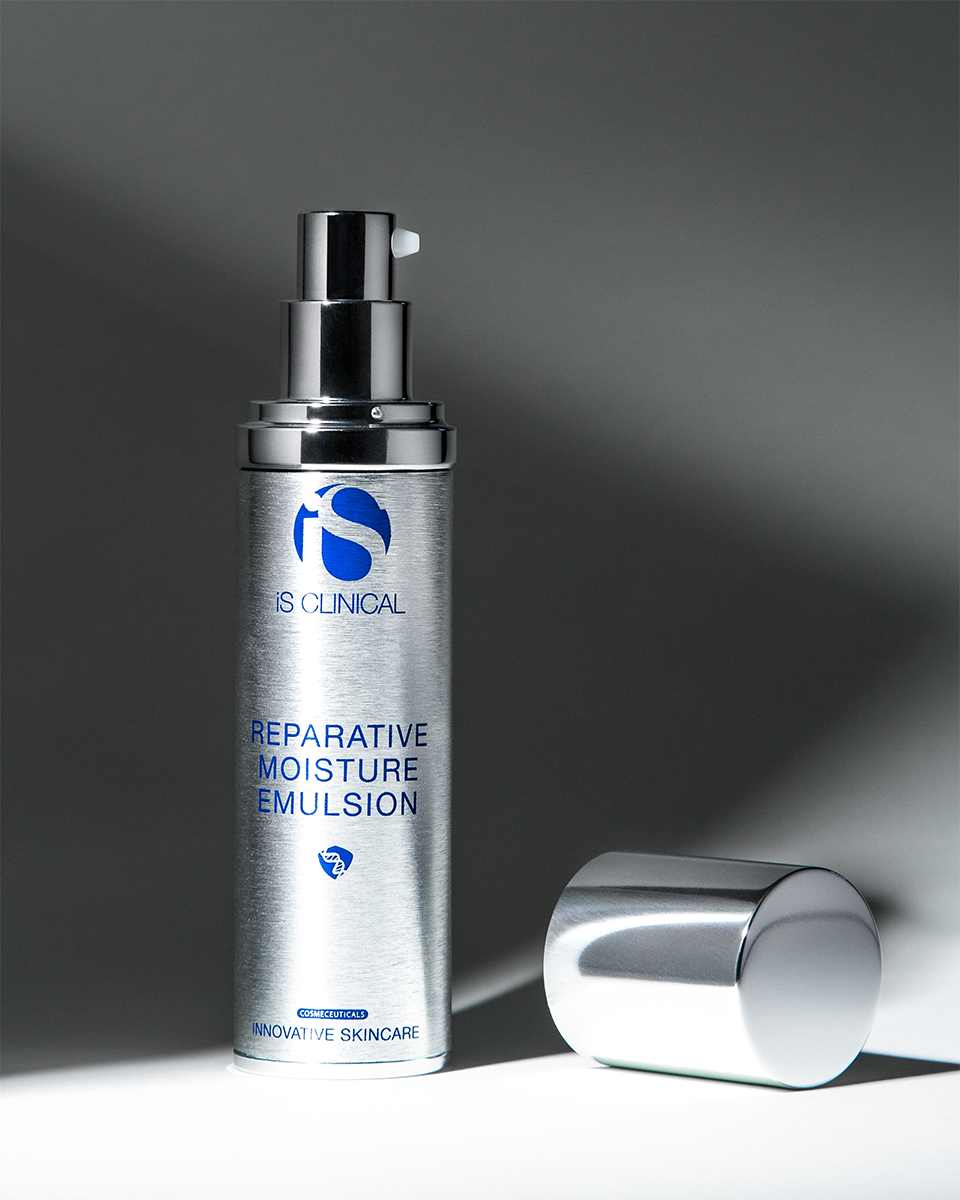 Reparative Moisture Emulsion - Hidratación rejuvenecedora y protección ambiental